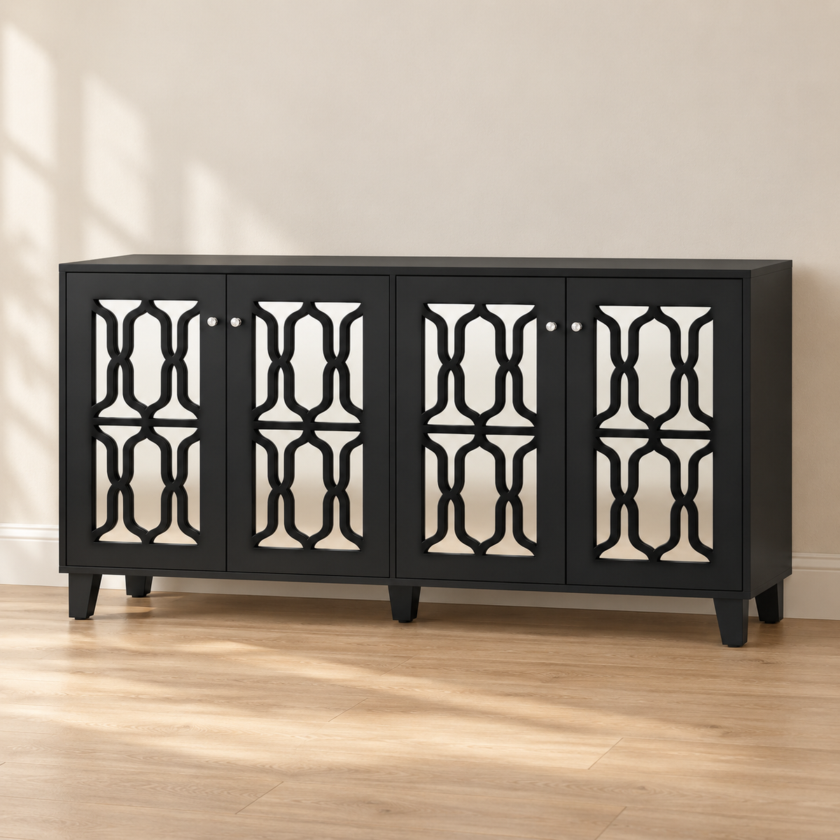Buffet noir miroir 160 cm – 4 portes, poignées cristal – vue principale dans un intérieur sobre