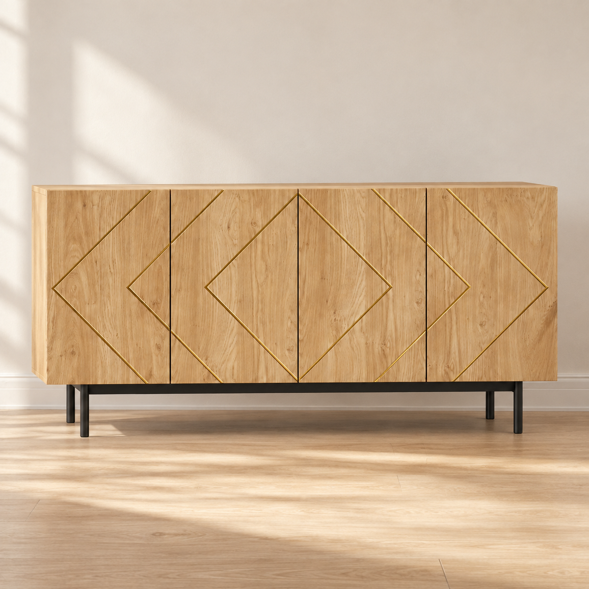 Buffet bois naturel 160 cm – 4 portes, incrustations métal – vue principale dans un intérieur sobre