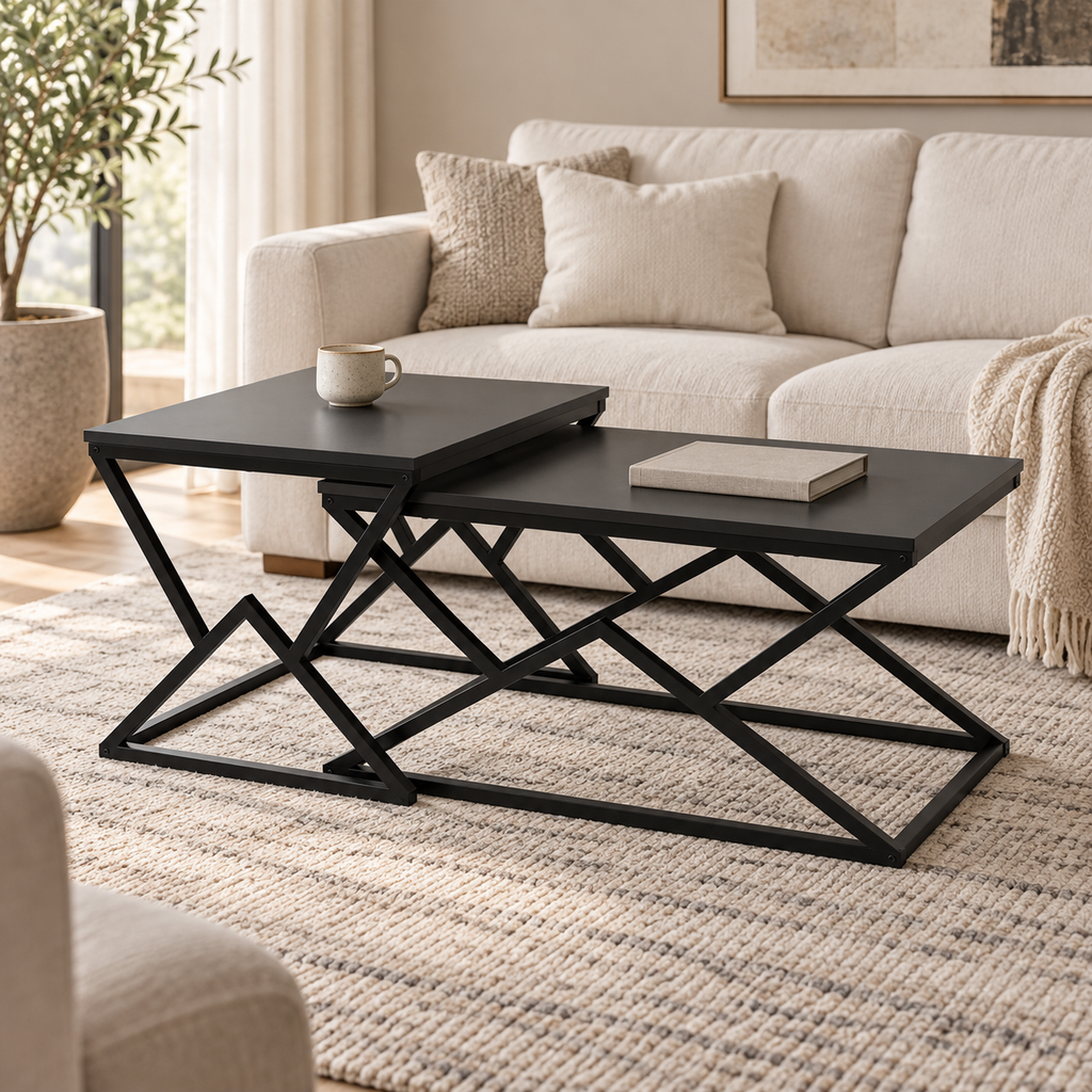 Table basse noire à plateaux relevables dans un salon contemporain