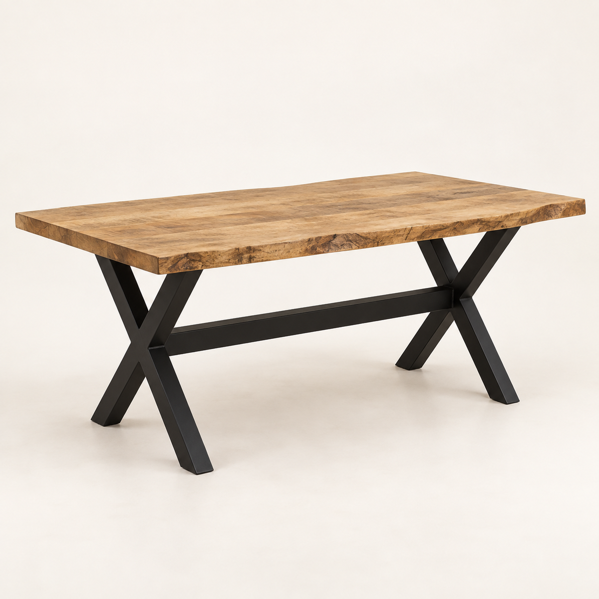 Table à manger en manguier massif 140 cm à pieds acier en X vue trois-quarts