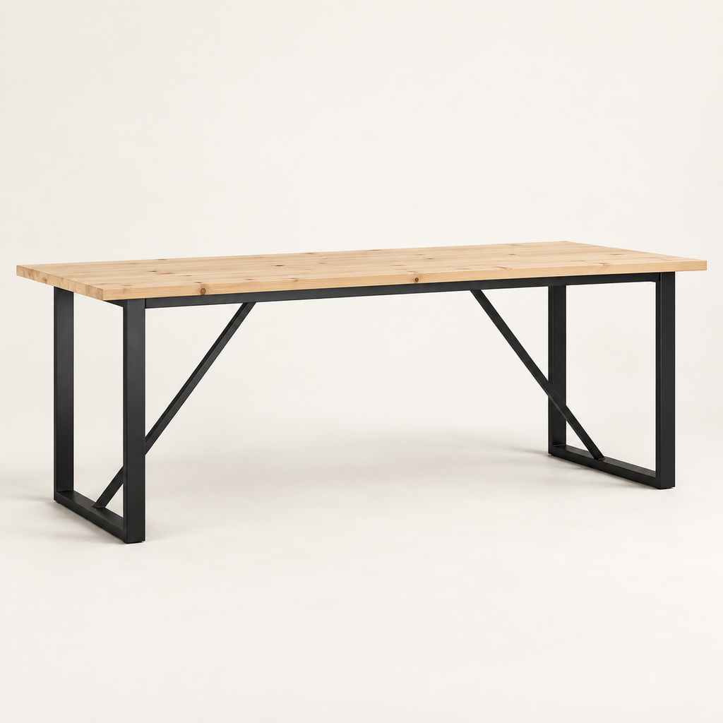 Table à manger en pin massif 180 cm avec pieds cadre noir vue trois-quarts